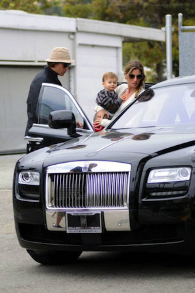 15 Supermodels And Their Beautiful Cars Hotcars