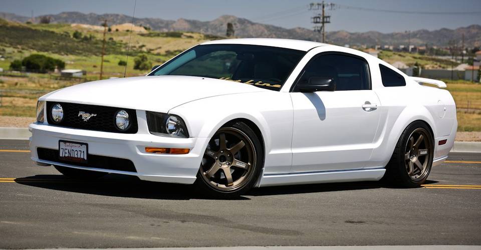 23 Of The Coolest V8 Cars You Can Buy For Under 10 000 Hotcars