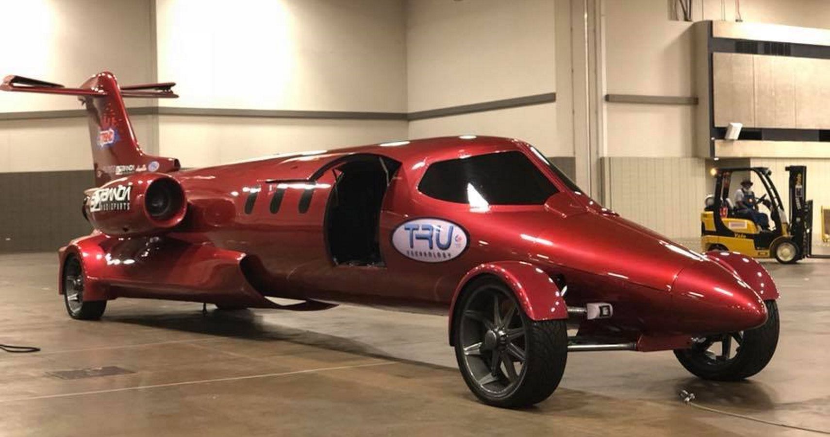 this-private-jet-is-now-a-street-legal-limo-hotcars