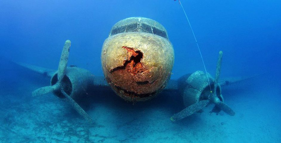20 Pictures Of Planes Boats And Cars Found Underwater