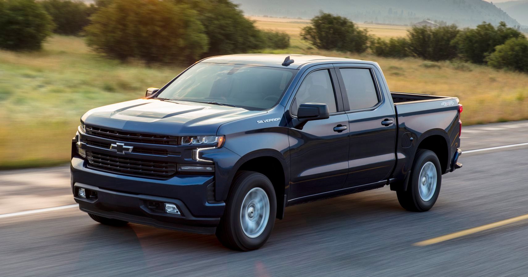 Testing Reveals 4-Cylinder Chevy Silverado Actually Worse Than V8 For ...