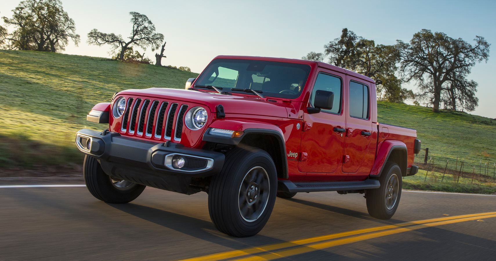 See How Fast The New Jeep Gladiator Can Run In Top Speed Test