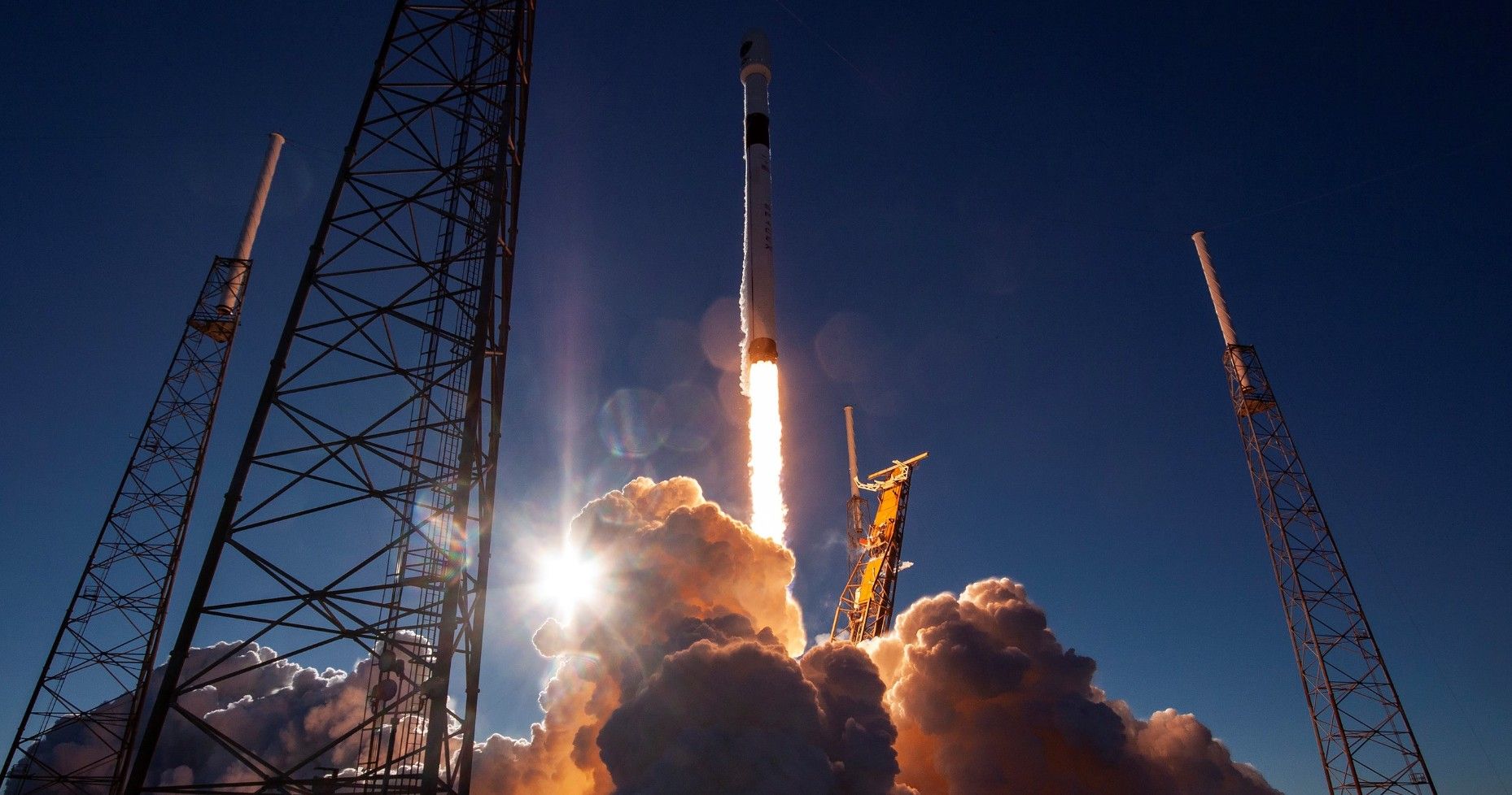 The Falcon 9 Rocket: SpaceX's Secret Sauce | HotCars