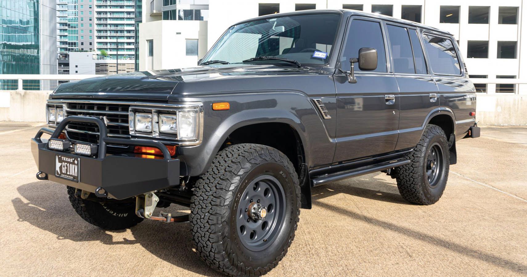 Toyota Land Cruiser fj62