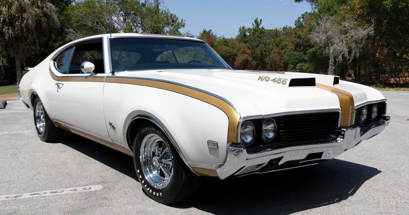 the-first-ever-1969-hurst-olds-442-is-the-gentleman-s-muscle-car