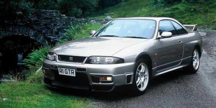 Here S What S Special About The Nissan R33 Skyline Hotcars Here S What S Special About The Nissan R33 Skyline Hotcars