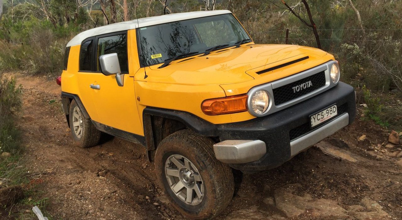 9 Coolest Modern SUVs That Are No Longer Sold (1 That's Coming Back)