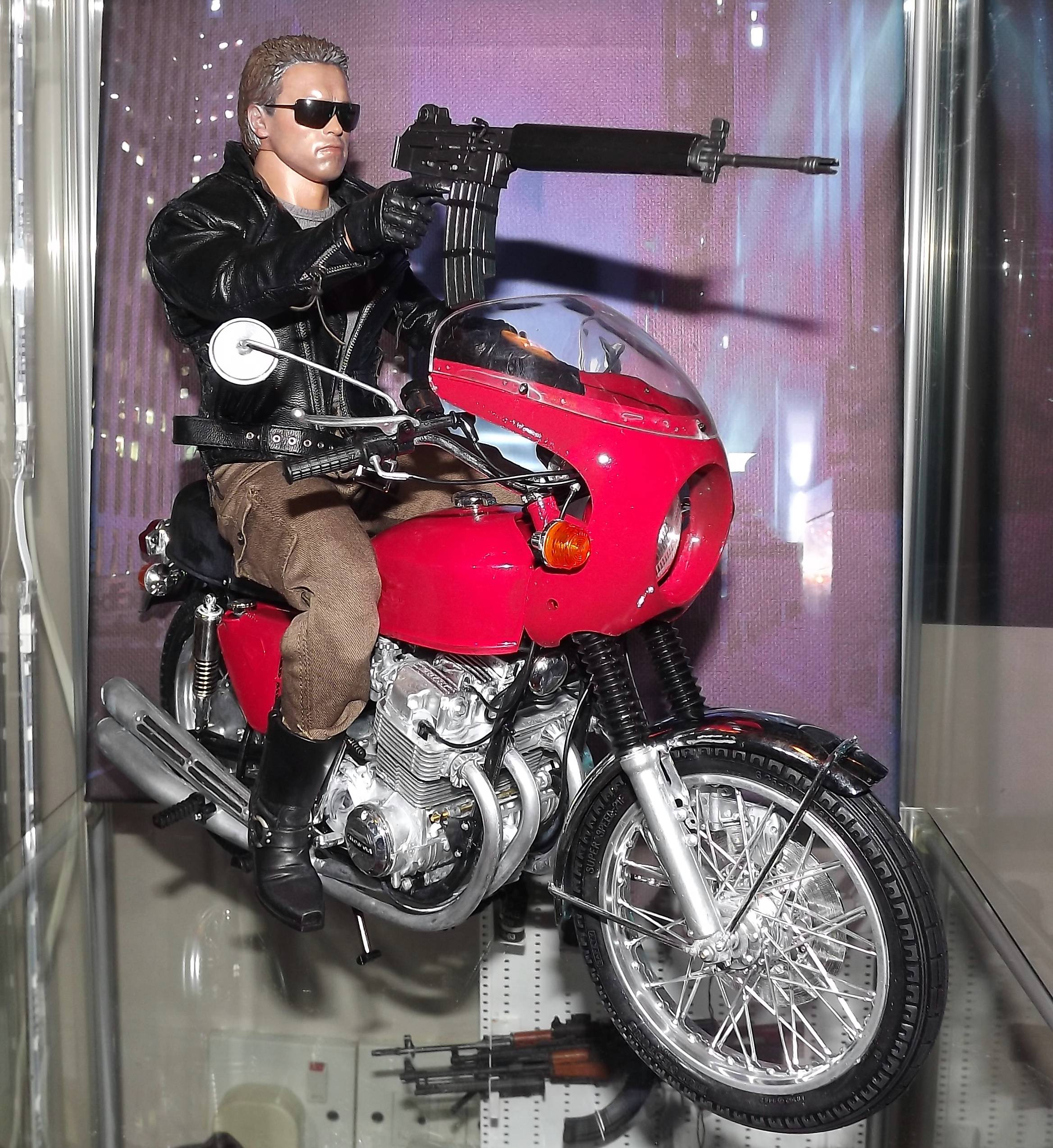 Honda CB750 Four modelo de brinquedo do primeiro filme Terminator