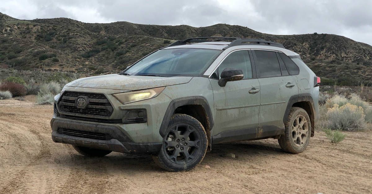 10 SUVs That Look Rugged But Are Actually Useless OffRoad