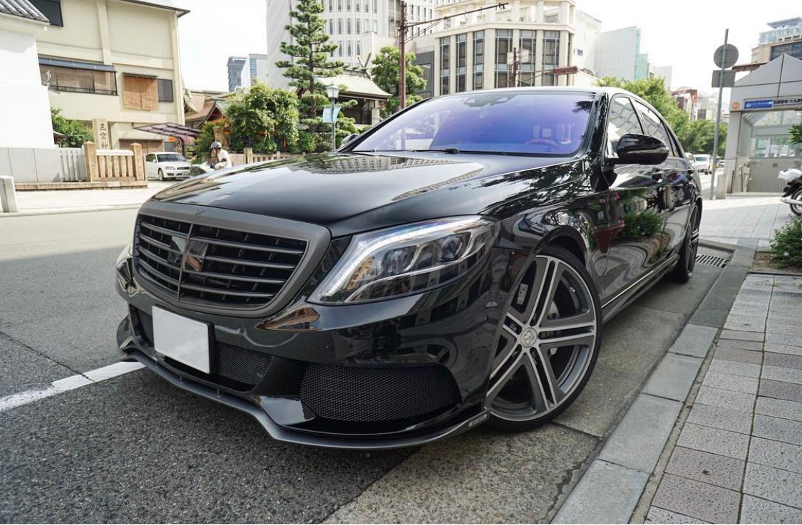 The Coolest Features You Can Find In The Mercedes Brabus S550