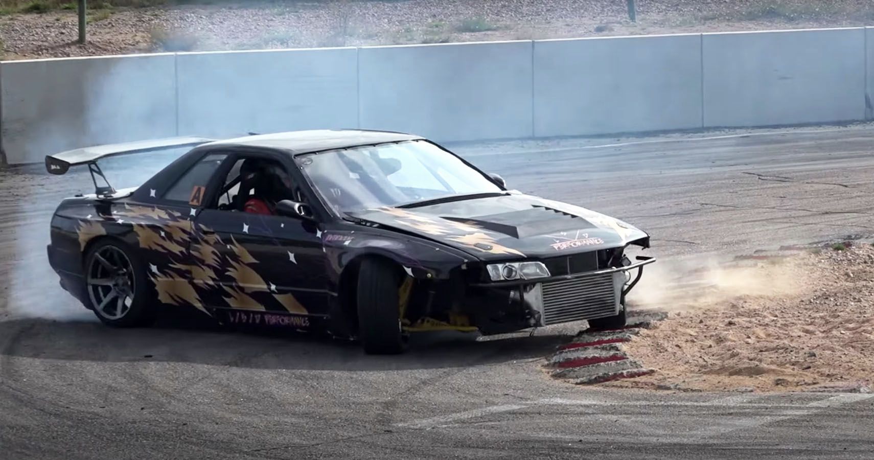 Check Out This Turbocharged R32 Skyline GT-R Drifting At ...