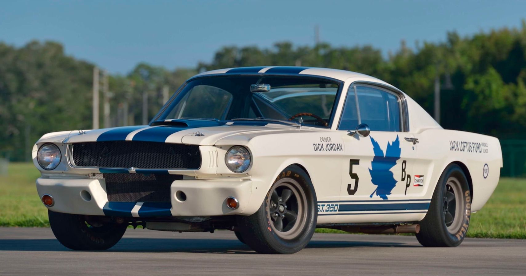 Rare Find! 1-Of-34 Shelby Mustang GT350R Up For Grabs At Mecum Auction