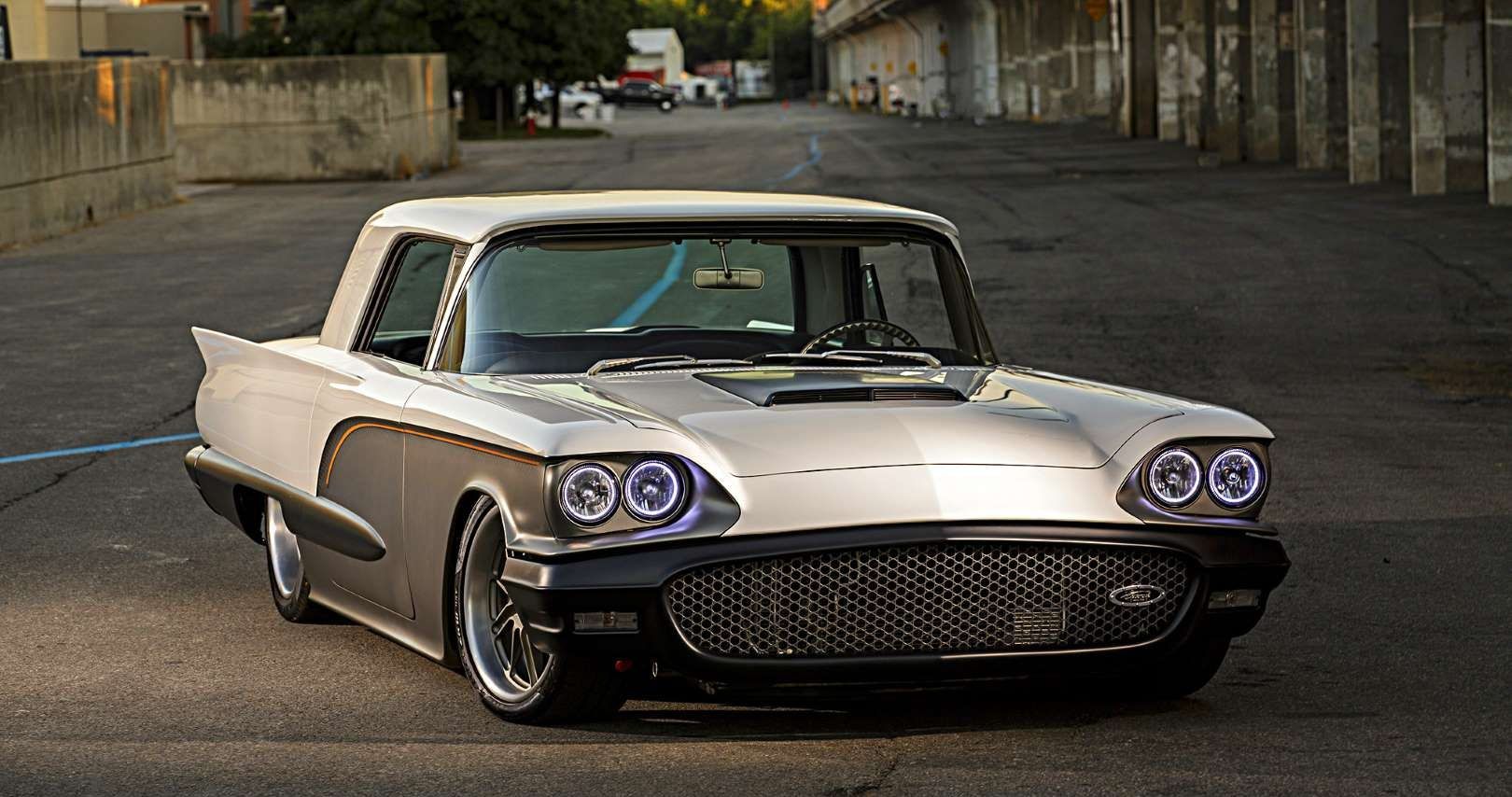 10-classic-american-luxury-cars-modified-to-perfection-hotcars