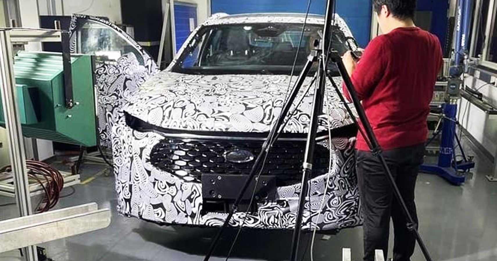 Is This The New Ford Mondeo-Fusion? Crossover-Wagon Prototype Leaked On Instagram