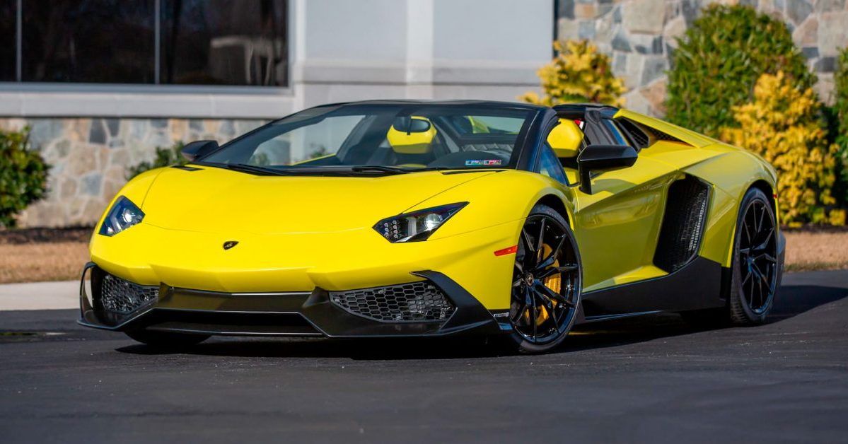 These DecadeOld Cars Still Look Modern Today HotCars