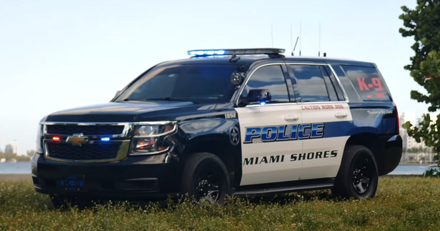 TechLaden Chevy Tahoe Police Car Is A Gadget Powerhouse Proekty